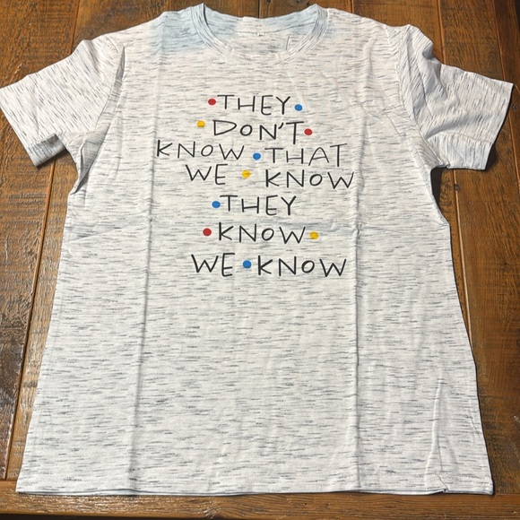 Women’s Cute “Friends” short sleeved graphic Tee Shirt, XL - Picture 3 of 5